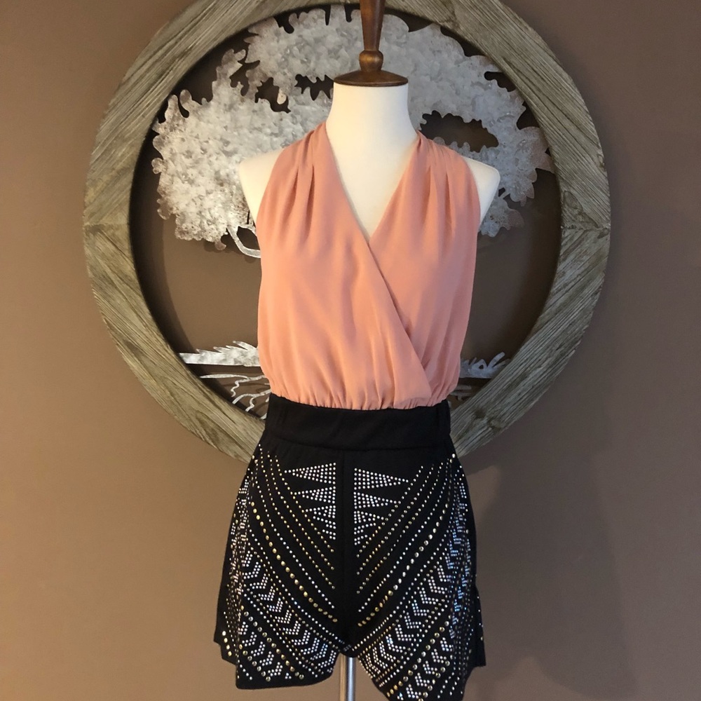 🆕❗️Last 2❗️Blush Embellished Romper 🖤